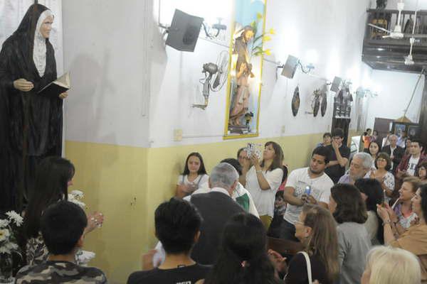 Hoy entronizaraacuten la imagen peregrina de la beata Mama Antula