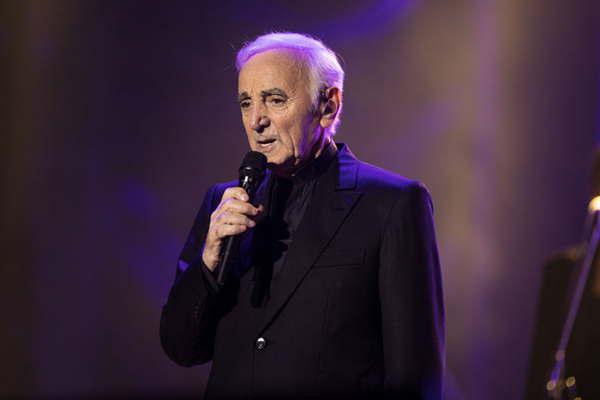 Charles Aznavour tendraacute su estrella en el Paseo de la Fama de Hollywood