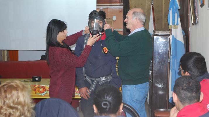 Capacitaron a bomberos voluntarios sobre Emergencia con Materiales Peligrosos
