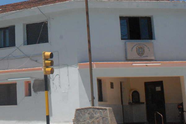 Amenazoacute con matar a su ex pareja al hijo de ambos y suicidarse