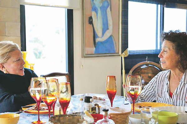 Los precandidatos aprovecharon para distenderse un diacutea antes de las elecciones 