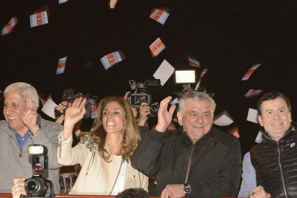 Elecciones 2017- arrasador triunfo del  Frente Ciacutevico por Santiago con el 66-en-porciento- de  los votos en todo el territorio provincial