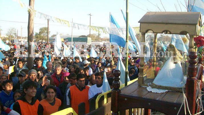 La Virgen del Carballo congregó una multitud en Monte Quemado