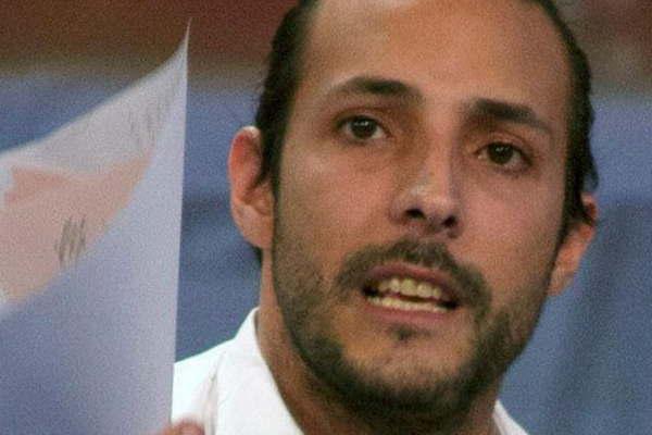 Farintildea deberaacute declarar en la causa por un campo comprado para Laacutezaro Baacuteez