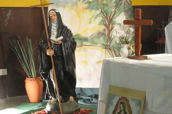 La imagen de Mama Antula ya peregrina por la dioacutecesis local