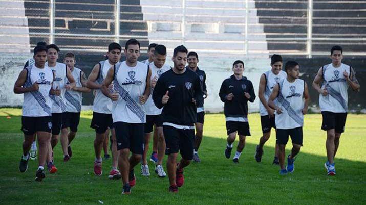 El plantel del Ferroviario arrancoacute el entrenamiento con vistas al Torneo Federal A