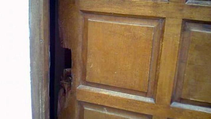 Roban una notebook y maacutes de 10 mil pesos