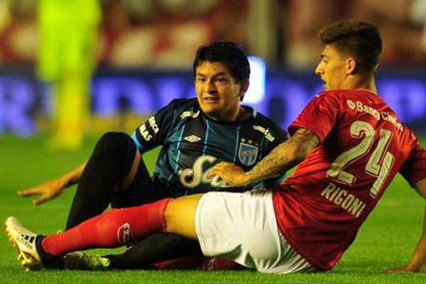 Se postergoacute el duelo entre Independiente y Atleacutetico 