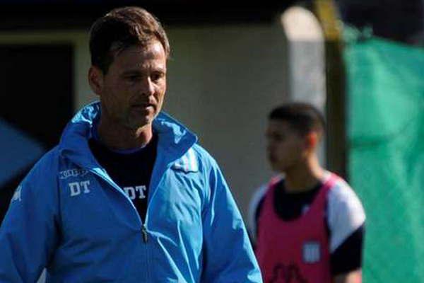 Triverio se sumoacute a Racing y Cocca pondraacute lo mejor ante Mitre