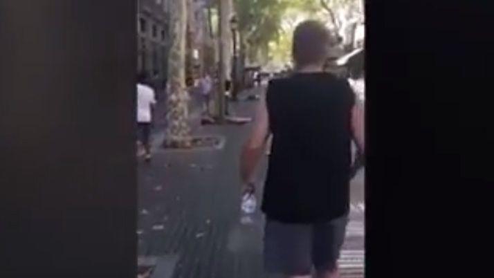 VIDEOS  Impactantes imaacutegenes del atentado en Barcelona