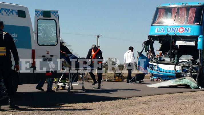 Impactantes imaacutegenes del traacutegico choque en Ruta 9