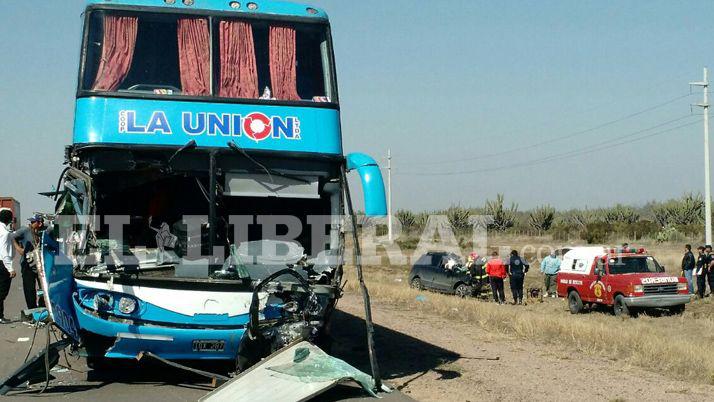 Impactantes imaacutegenes del traacutegico choque en Ruta 9