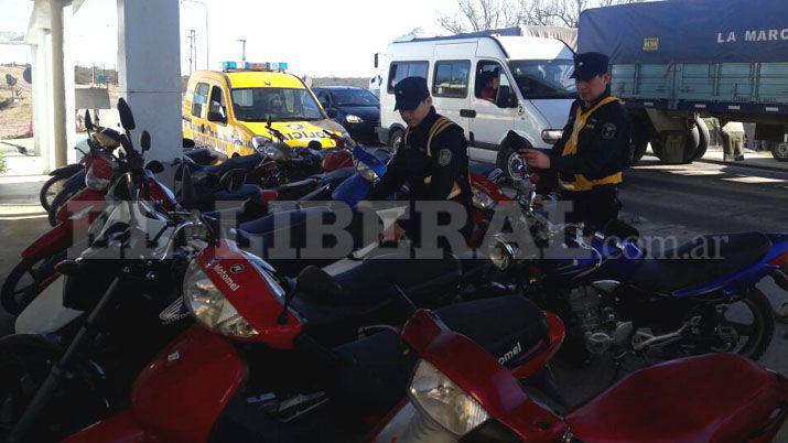 Ruta 9- en operativo relmpago secuestraron motos y autos