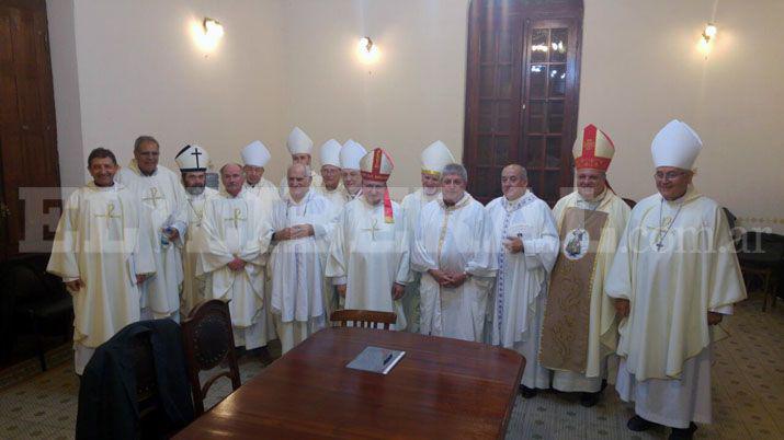 Ordenaron a Martiacutenez Ossola como nuevo obispo auxiliar de Santiago del Estero