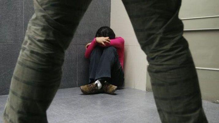 Colectivero habriacutea vejado a la hijastra y acosado a sus amigas por Facebook