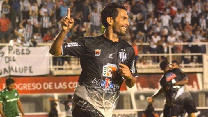 Leandro Becerra no continuaraacute en El Ferro