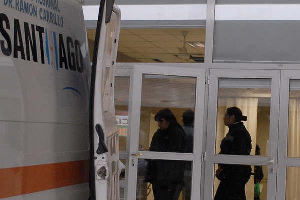 Una alumna de 17 antildeos fue  internada por meningitis 