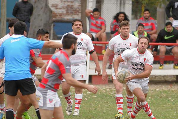 Santiago Lawn Tennis recibioacute  un duro reveacutes ante Natacioacuten