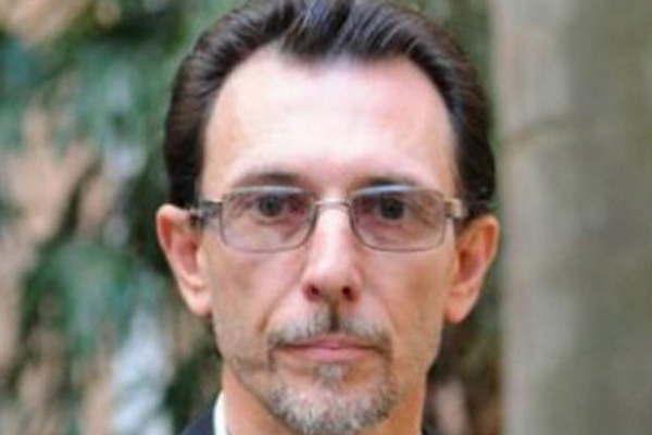 Hijo de Julio Loacutepez- Deberiacutea devolver  la plata que cobroacute los uacuteltimos 11 antildeos