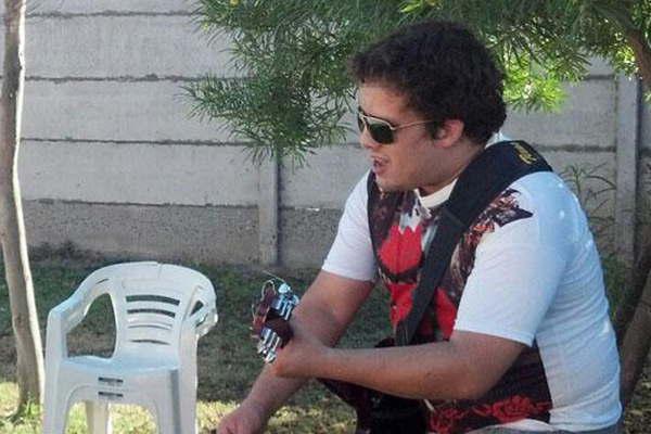 Emotiva despedida al cadete que perdioacute la vida en un derrape