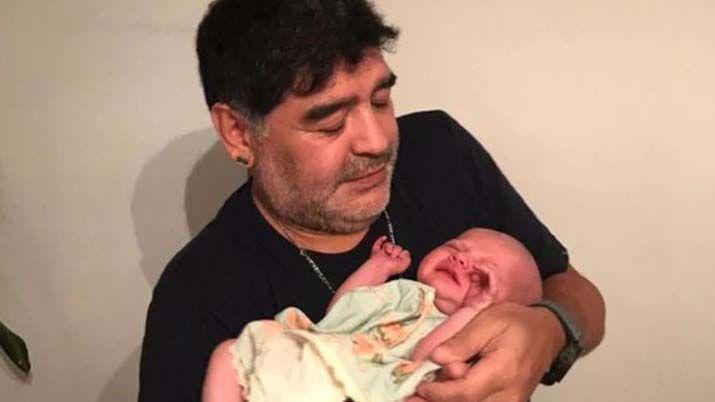 Rociacuteo Oliva estariacutea embarazada de Diego Maradona