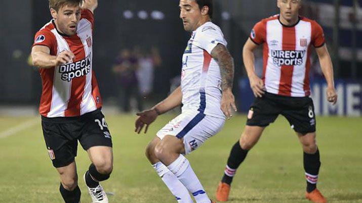 Estudiantes perdió ante Nacional en Asunción