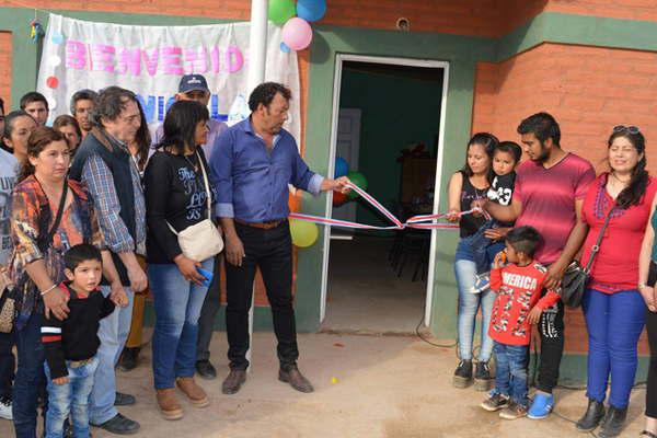 El Hoyoacuten- trece familias fueron beneficiadas con viviendas sociales bajo el respaldo de organizaciones