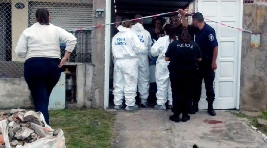 Un hombre matoacute a su madre e hirioacute a su ex mujer e hija