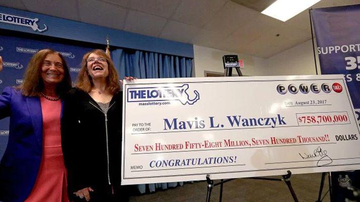 Una madre ganoacute los 758 millones de doacutelares de la PowerBall