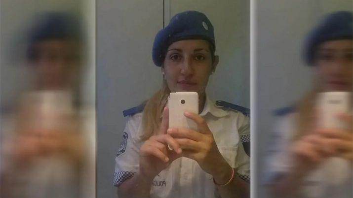 Una policiacutea recibioacute un balazo de su jefe durante un simulacro y murioacute