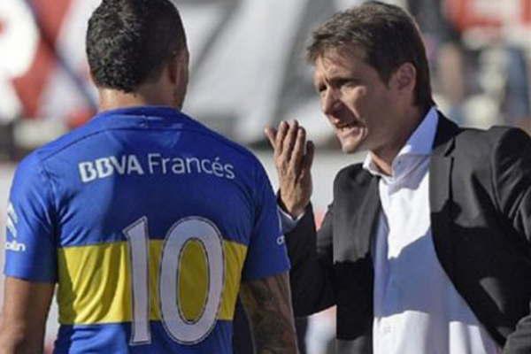 Teacutevez cenoacute anoche junto con los hermanos Barros Schelotto