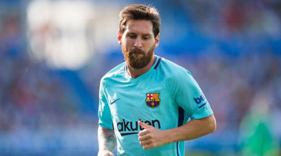 Barcelona le ganoacute al Alaveacutes de Zubeldiacutea con dos goles de Messi