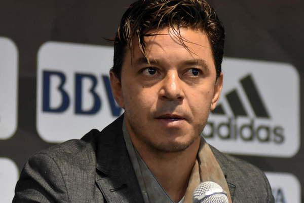 Gallardo- Si decide irse lo acompantildeareacute a Ezeiza