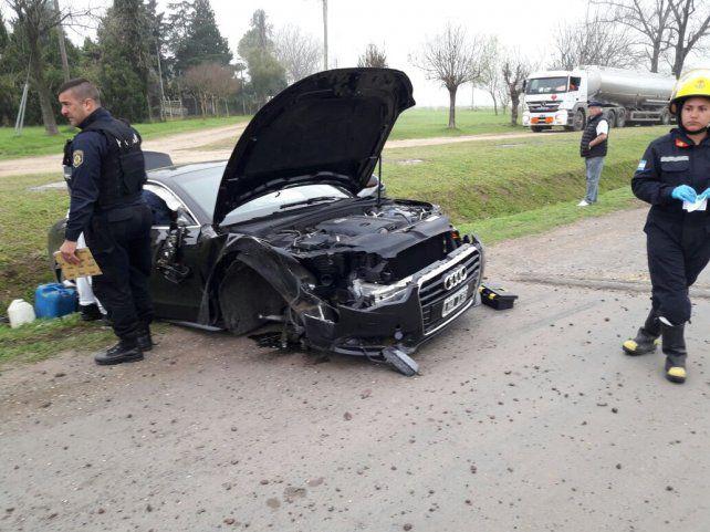 El hermano de Lionel Messi chocoacute su auto contra un camioacuten