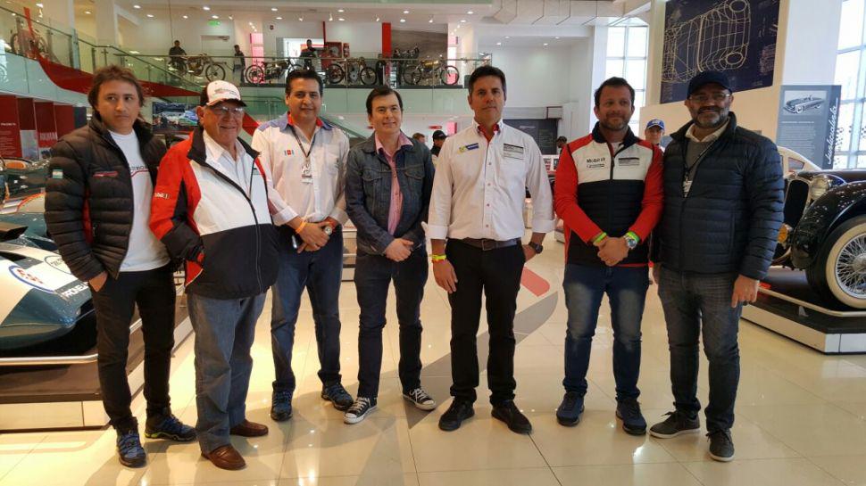 Zamora recorrioacute el museo de Termas