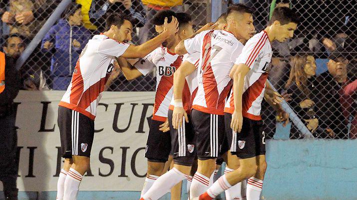 River ganoacute bien pero sufrioacute hasta el final