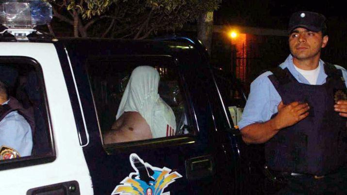 Detienen a sicario de una banda narco que distribuiacutea droga en Santiago