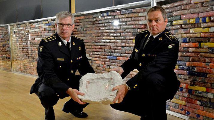 Decomisaron una tonelada de cocaiacutena enviada desde Argentina