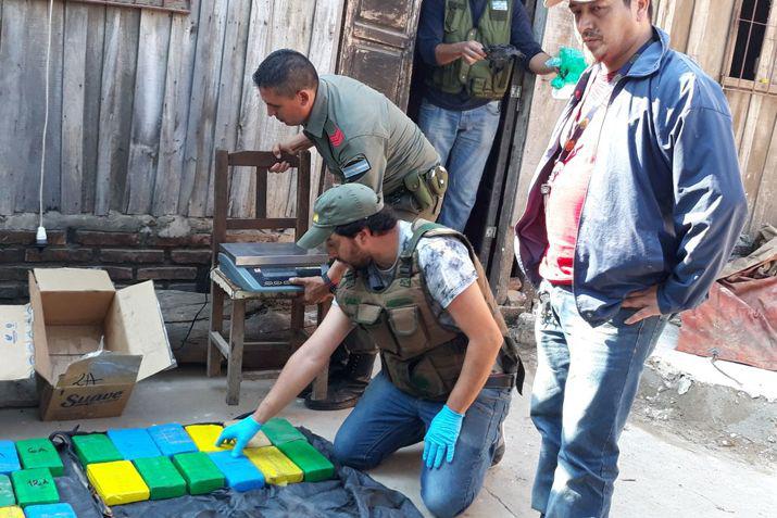 Gendarmeriacutea secuestroacute 140 kilos de cocaiacutena en Salta