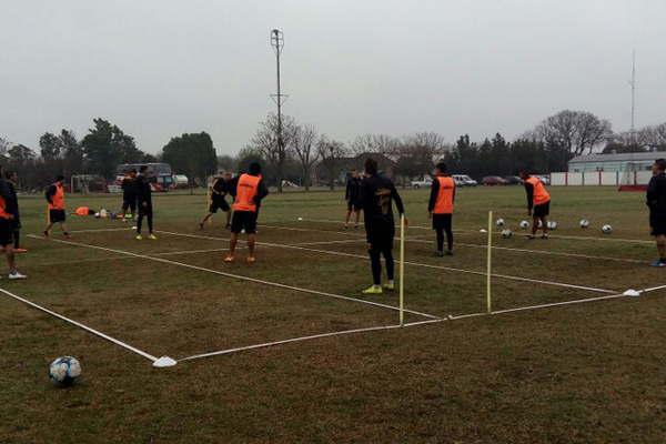 Mitre empatoacute con La Emilia en su primer ensayo de pretemporada