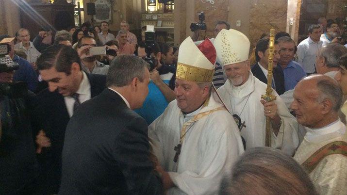 La comunidad santiaguentildea vivioacute con juacutebilo la bienvenida