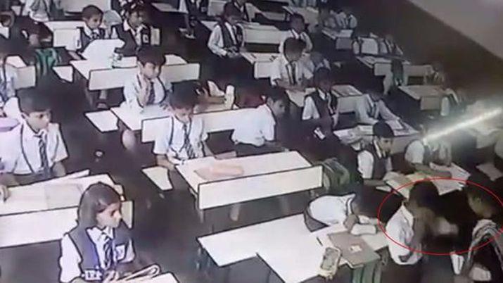 VIDEO  Le dio 40 cachetazos a un alumno por no contestar presente