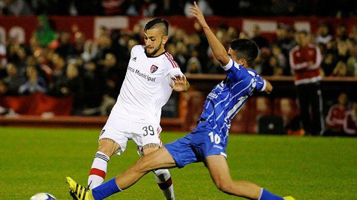 Godoy Cruz logró un triunfo agónico ante Newells y se clasificó a octavos