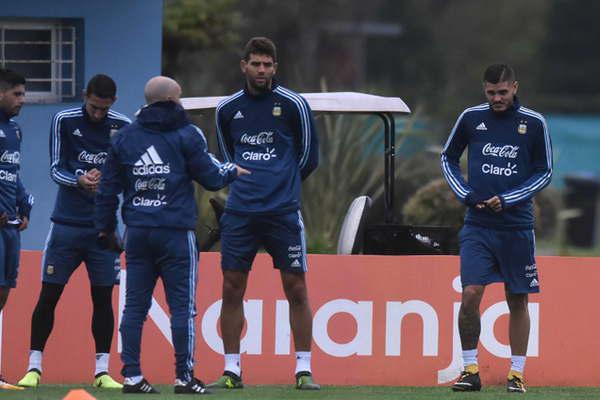 Sampaoli introduciriacutea tres variantes ante Venezuela 
