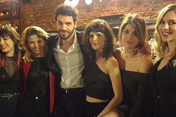 Un estudiante de psicologiacutea va por el amor de una Estrella