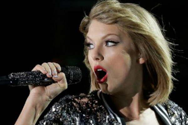 Taylor Swift estaacute lista para pelear por su lugar en la muacutesica 