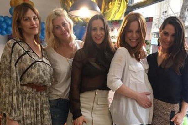 Agustina de babyshower