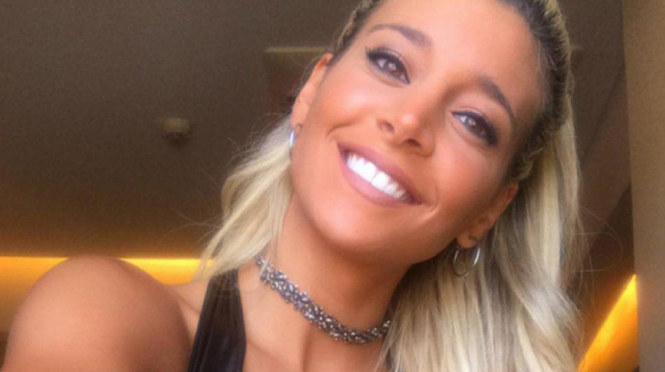 Un cura fue descubierto mandaacutendole mensajes calientes a Sol Peacuterez