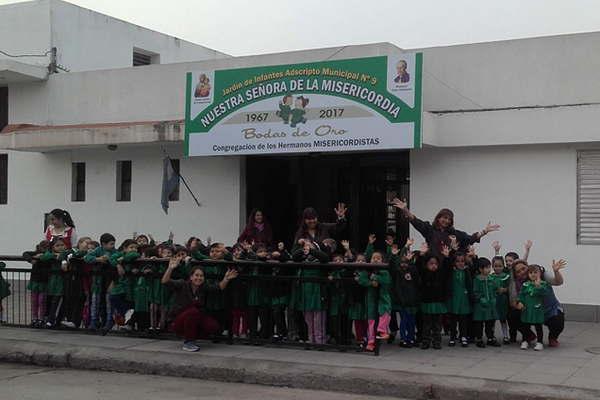 El jardiacuten Nuestra Sentildeora de la Misericordia celebra sus Bodas de Oro