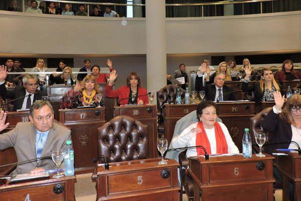 Los diputados provinciales aprobaron proyectos de declaracioacuten de intereacutes de las distintas bancadas